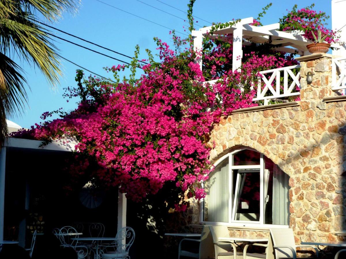 Bougainvillea Suites Камари Экстерьер фото